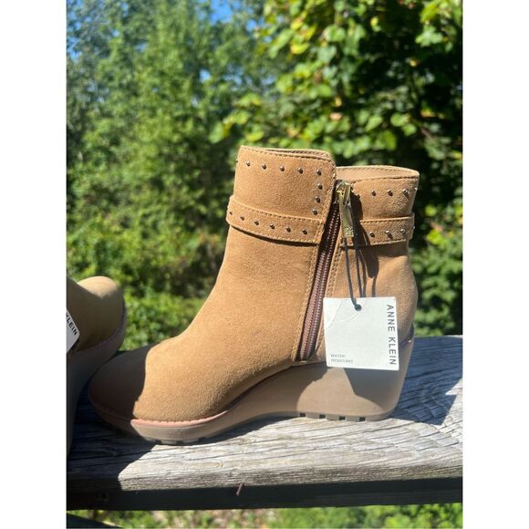 Anne Klein Pamela Booties Natural Sz 5.5 NWT - Picture 5 of 8